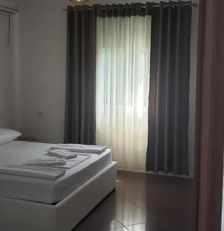 Pomegranates & Olives Apartman