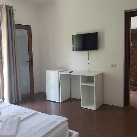 Pomegranates & Olives Durrës