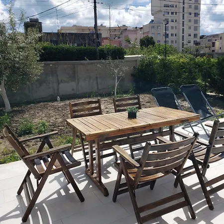 Apartman Pomegranates & Olives