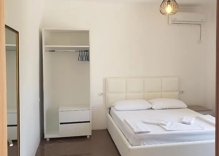 公寓 Pomegranates & Olives Durrës